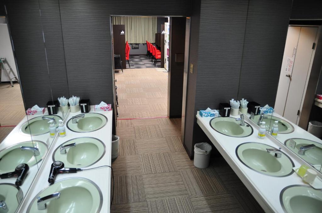 Capsule Hotel & Sauna Ikebukuro Plaza Tokyo Eksteriør bilde